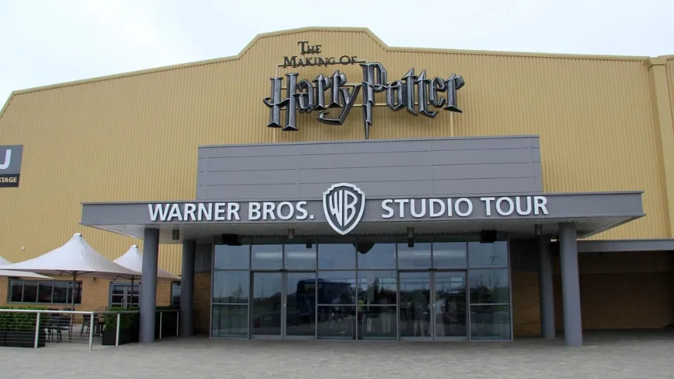 Harry Potter Studio Tour departure from Kings Cross Station - Image 1